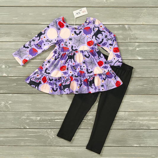 Boo! Wrap your little cutie in this spooktacular No Tricks-Just Treats Long Sleeve Pant Set! Featuring a 🎃-tastic Halloween print shirt with bats, black cats, spider webs, and more—plus some cozy black pants—they'll be looking (and feeling!) as cute as a 🍬 this season! 😉 Pre-order collection will ship first week of October.